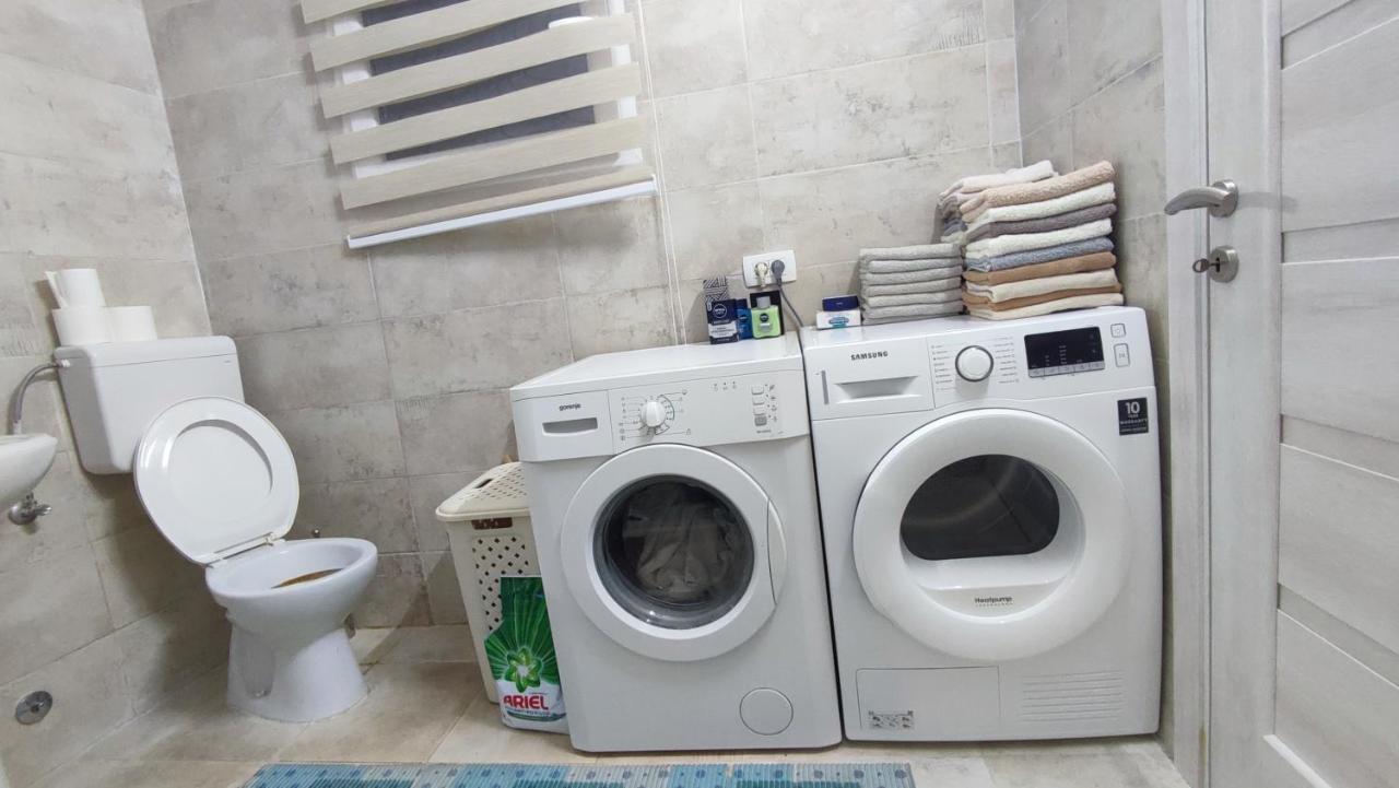 Liprosh Apartment เวียร์ปาซาร์ ภายนอก รูปภาพ